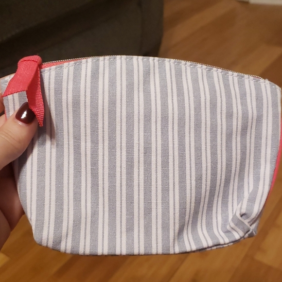 Skin, Hair, and Makeup Beauty Bundle, All New! - Picture 7 of 7